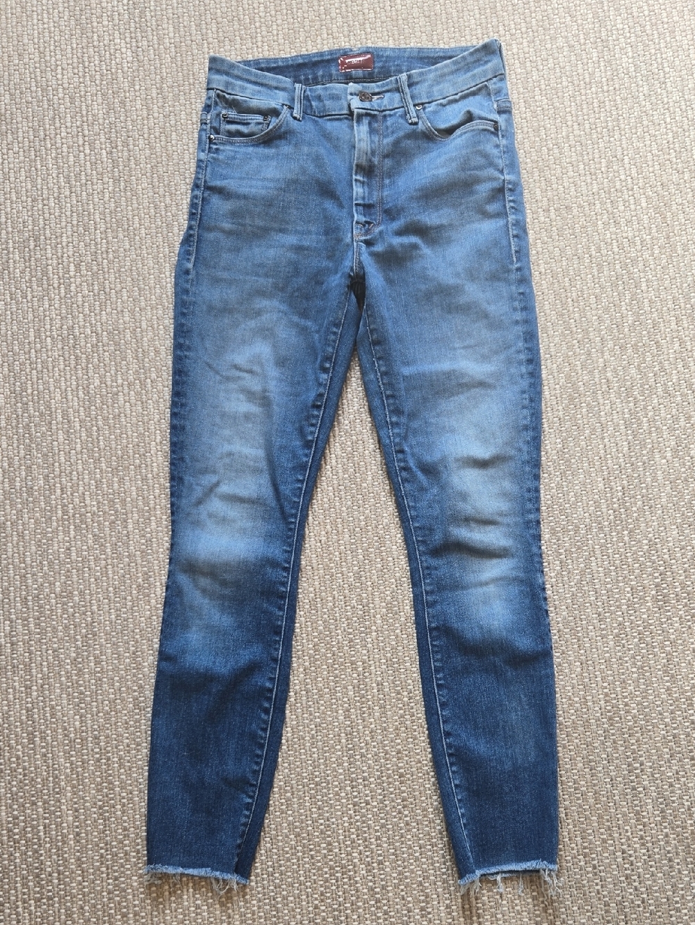 Mother High Waisted Looker Ankle Fray Size 26